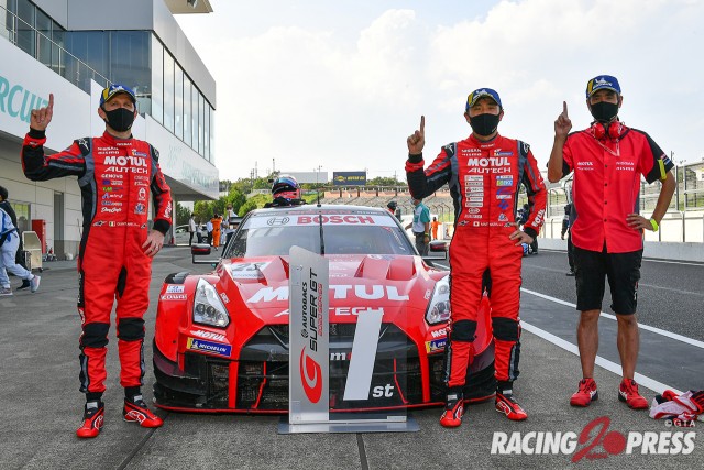 #23 MOTUL AUTECH GT-R（ロニー・クインタレッリ／松田 次生／鈴木 豊 監督） 