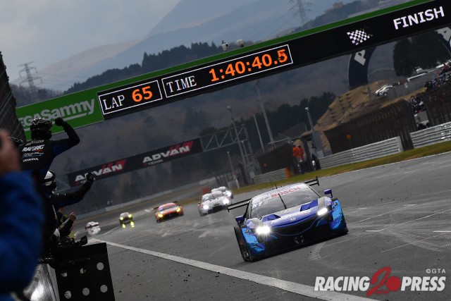 GT500クラス優勝・2020年シリーズチャンピオン #100 RAYBRIG NSX-GT（山本 尚貴／牧野 任祐） 