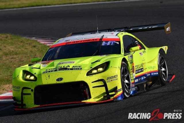 GT300クラス3位 #30 apr GR86 GT（織戸　学／平良　響／上村 優太） 