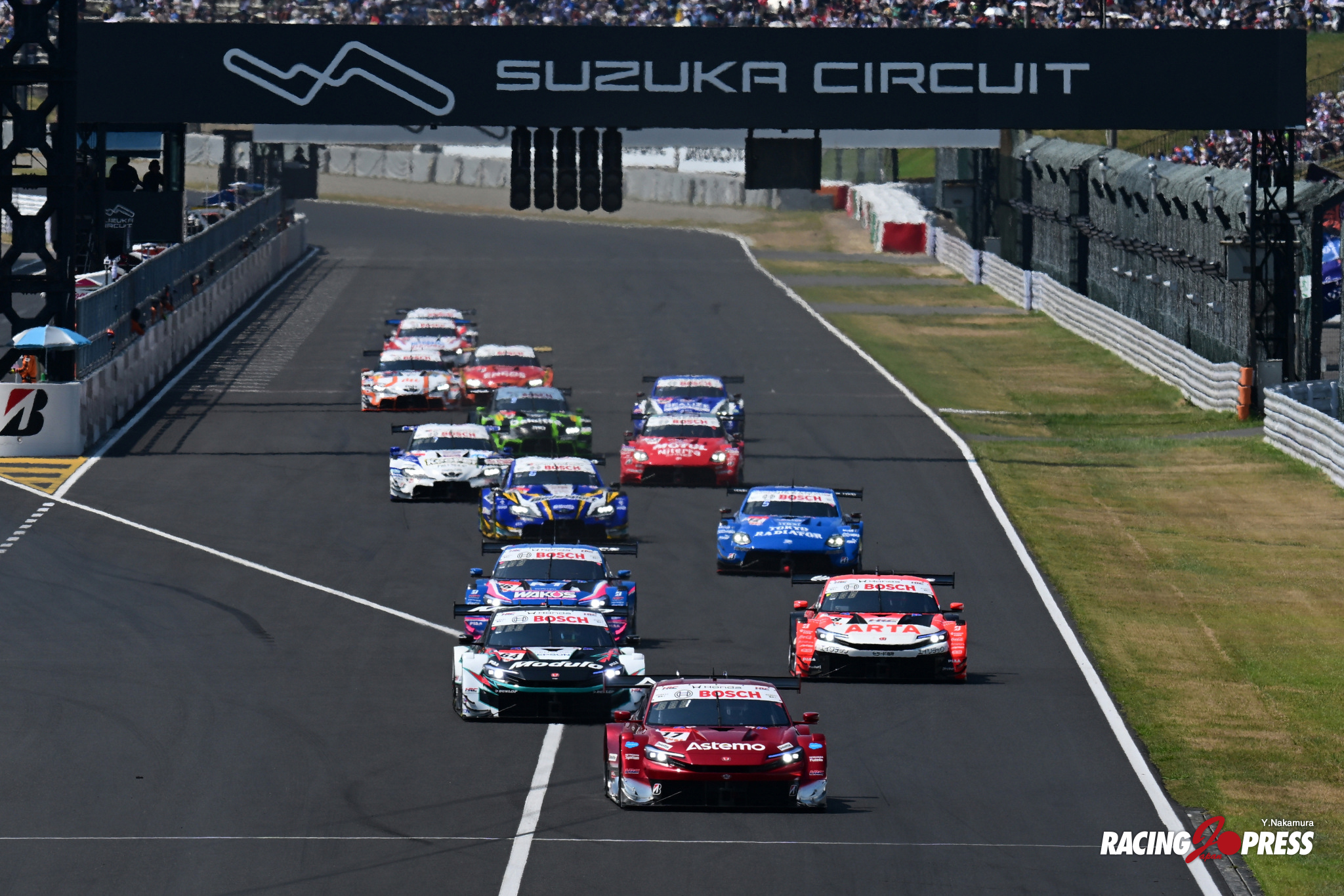 SUPER GT 第5戦 鈴鹿 レポート&フォトギャラリー SUPER GT 第5戦 鈴鹿 レポート&フォトギャラリー